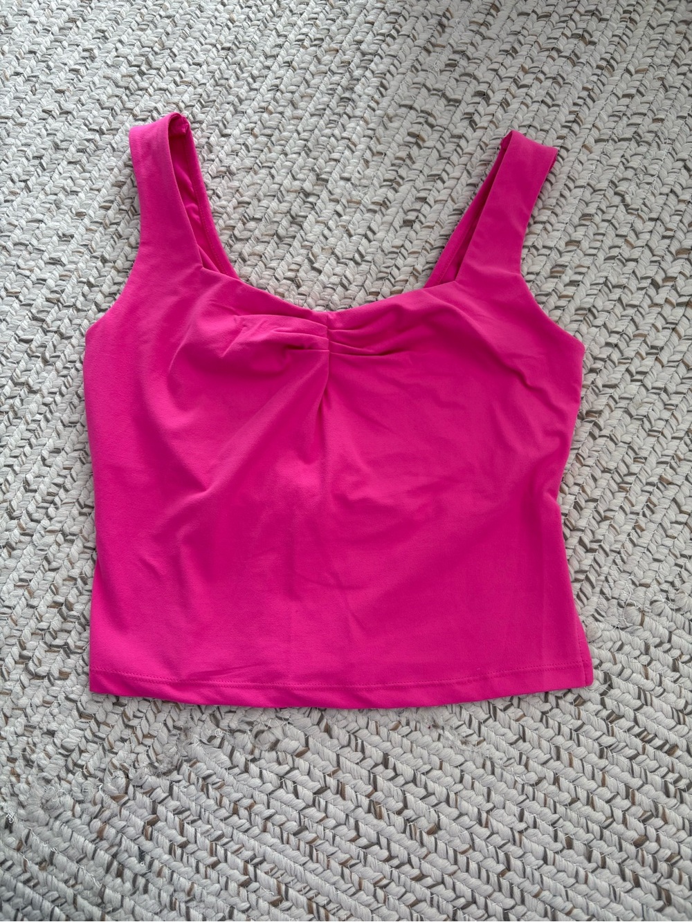 WITH TAGS, NEVER WORN. ReoRia Pink Square-Cut Tank with Wide Straps